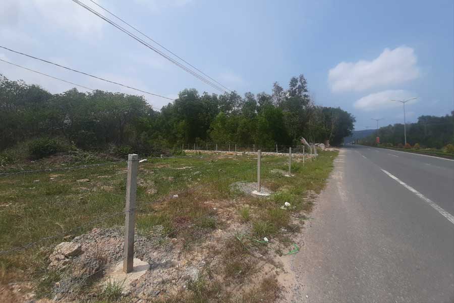 ban-1ha-dat-mat-tien-nguyen-van-cu-gan-san-bay-phu-quoc-2